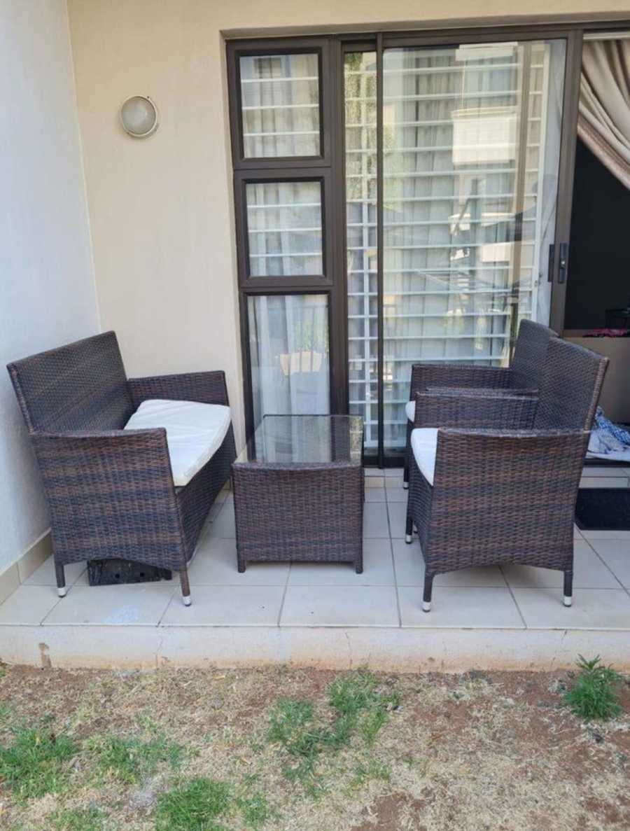 To Let 2 Bedroom Property for Rent in Broadacres Gauteng