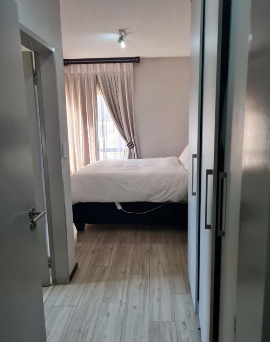 To Let 2 Bedroom Property for Rent in Broadacres Gauteng