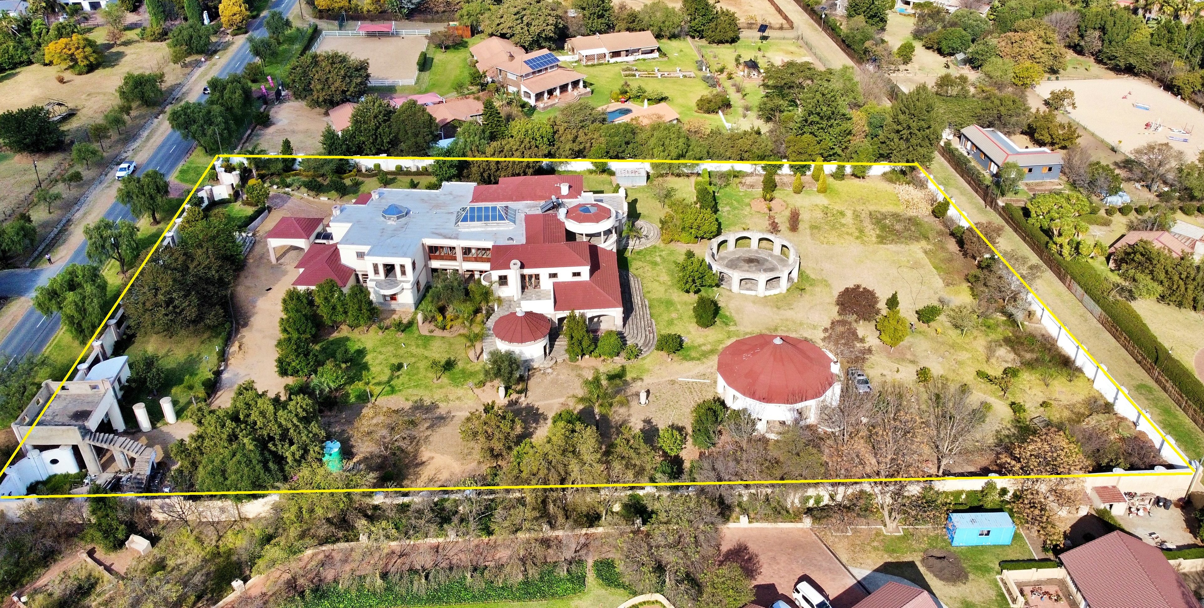 6 Bedroom Property for Sale in Beaulieu Gauteng