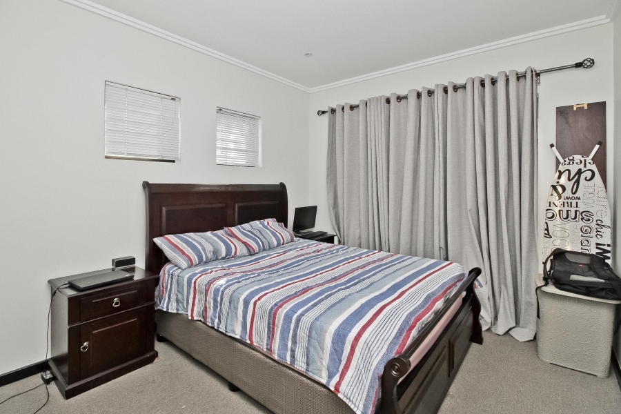 2 Bedroom Property for Sale in Sunninghill Gauteng