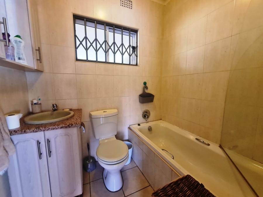 3 Bedroom Property for Sale in Isandovale Gauteng