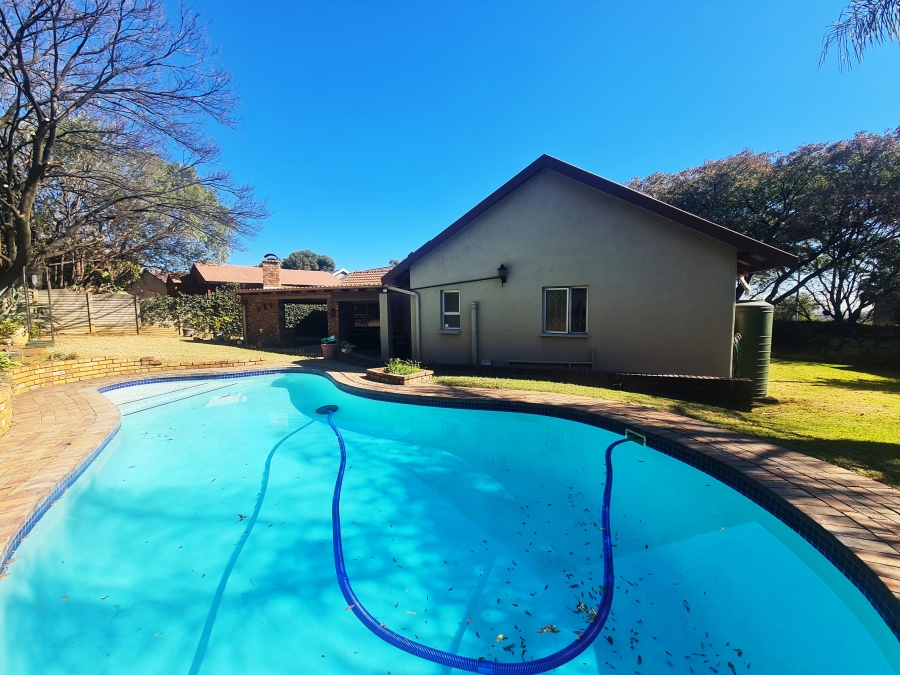 3 Bedroom Property for Sale in Isandovale Gauteng