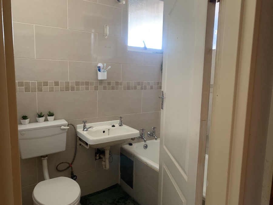 2 Bedroom Property for Sale in Kempton Park Central Gauteng