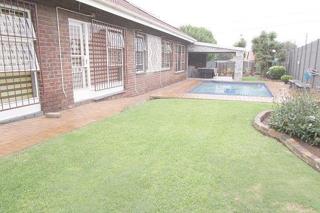 4 Bedroom Property for Sale in Harmelia Gauteng