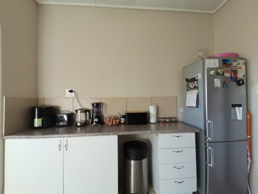 3 Bedroom Property for Sale in Crown Gardens Gauteng