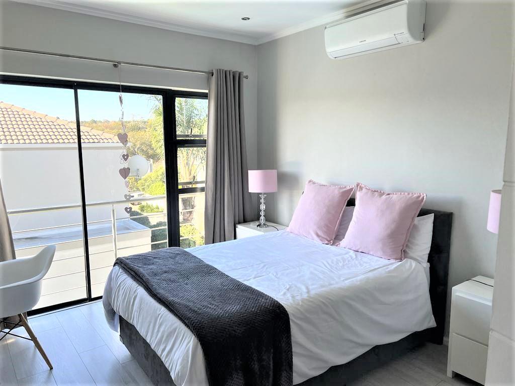 3 Bedroom Property for Sale in Lonehill Gauteng