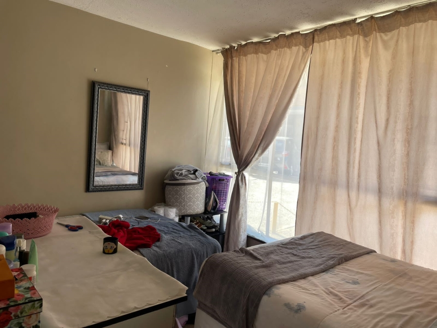 1 Bedroom Property for Sale in Sunnyside Gauteng