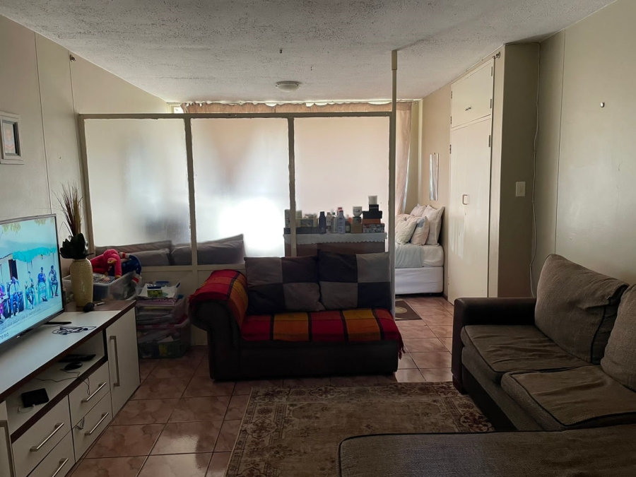 1 Bedroom Property for Sale in Sunnyside Gauteng