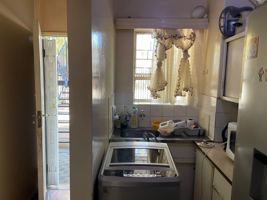 1 Bedroom Property for Sale in Sunnyside Gauteng