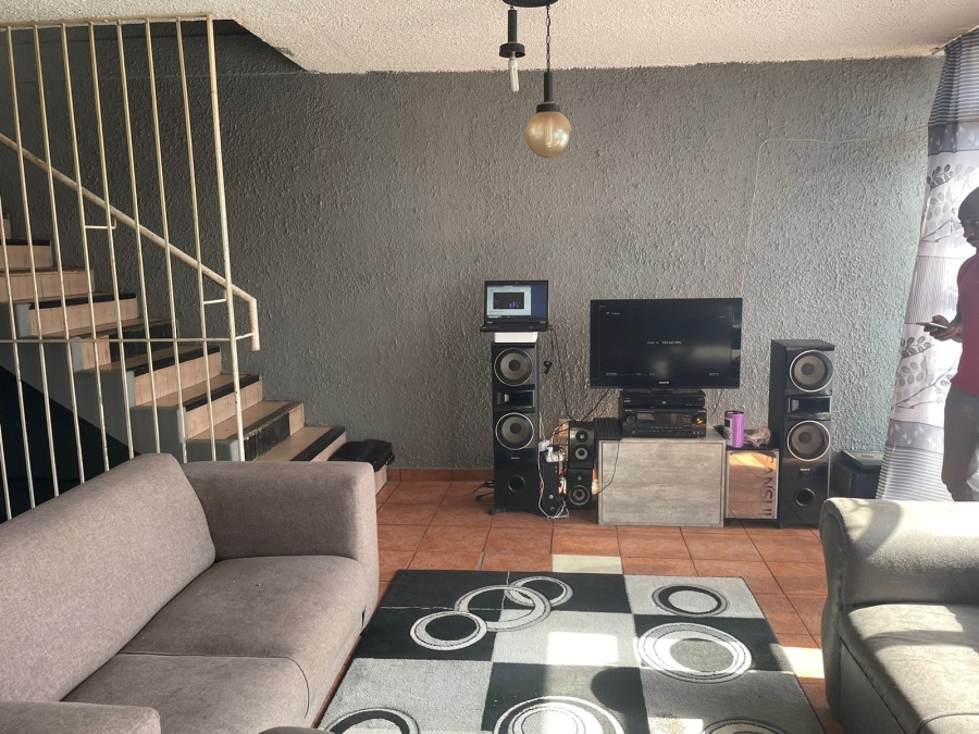 2 Bedroom Property for Sale in Sunnyside Gauteng