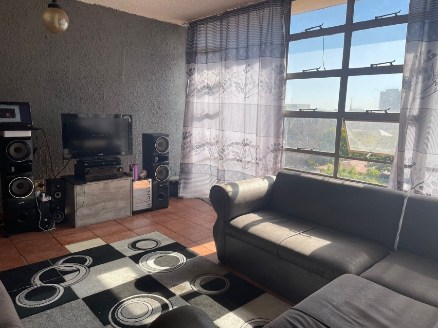 2 Bedroom Property for Sale in Sunnyside Gauteng