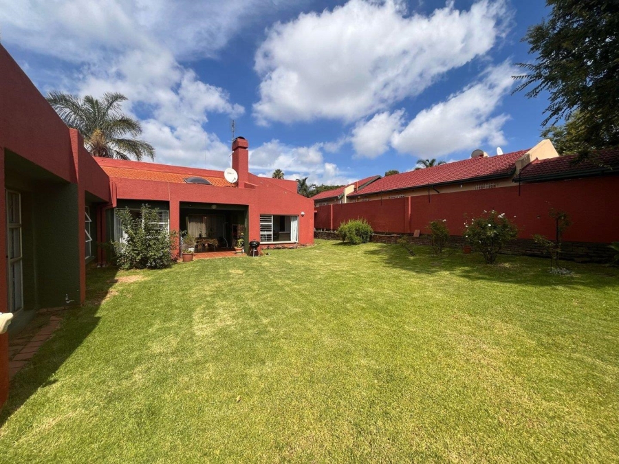 4 Bedroom Property for Sale in Van Riebeeck Park Gauteng