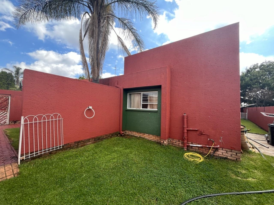 4 Bedroom Property for Sale in Van Riebeeck Park Gauteng