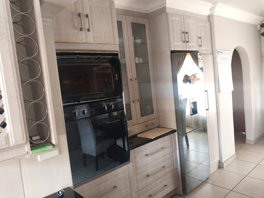 4 Bedroom Property for Sale in Sharon Park Gauteng