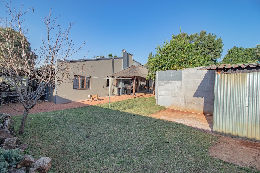 To Let 4 Bedroom Property for Rent in Sinoville Gauteng