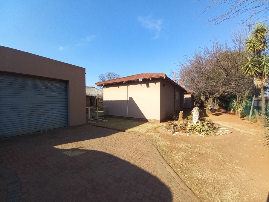 4 Bedroom Property for Sale in Casseldale Gauteng