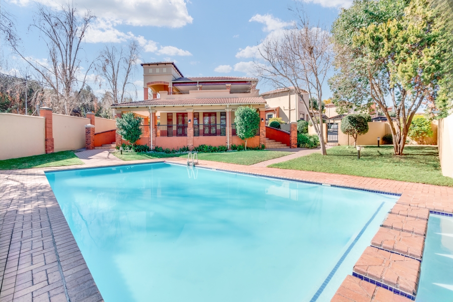 2 Bedroom Property for Sale in Douglasdale Gauteng