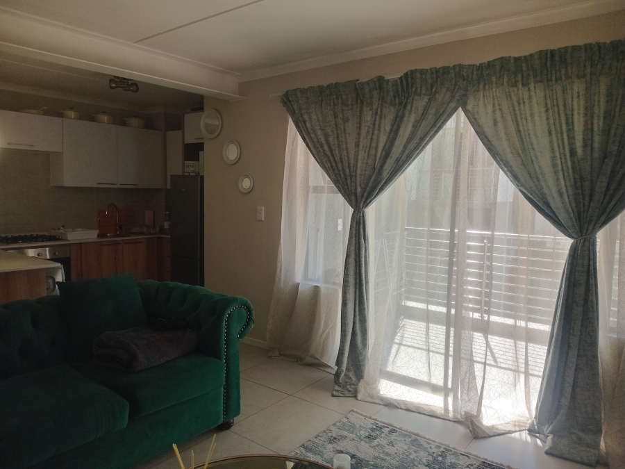 1 Bedroom Property for Sale in Modderfontein Gauteng