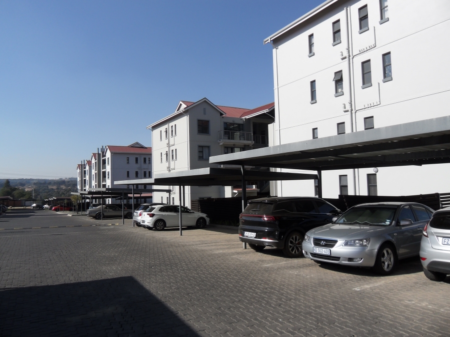 1 Bedroom Property for Sale in Modderfontein Gauteng