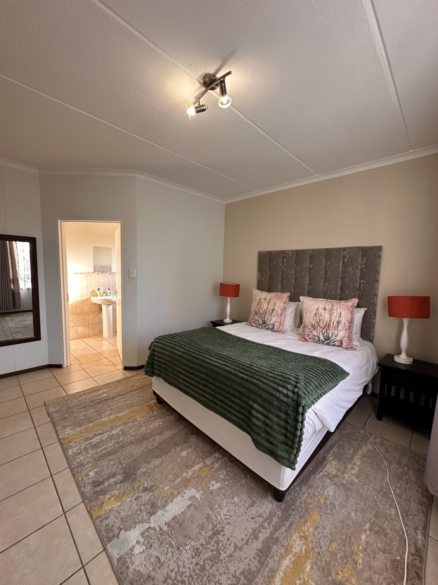 2 Bedroom Property for Sale in Noordwyk Gauteng