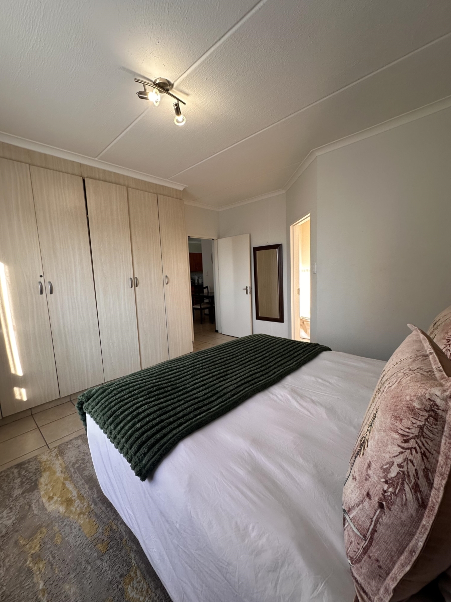 2 Bedroom Property for Sale in Noordwyk Gauteng