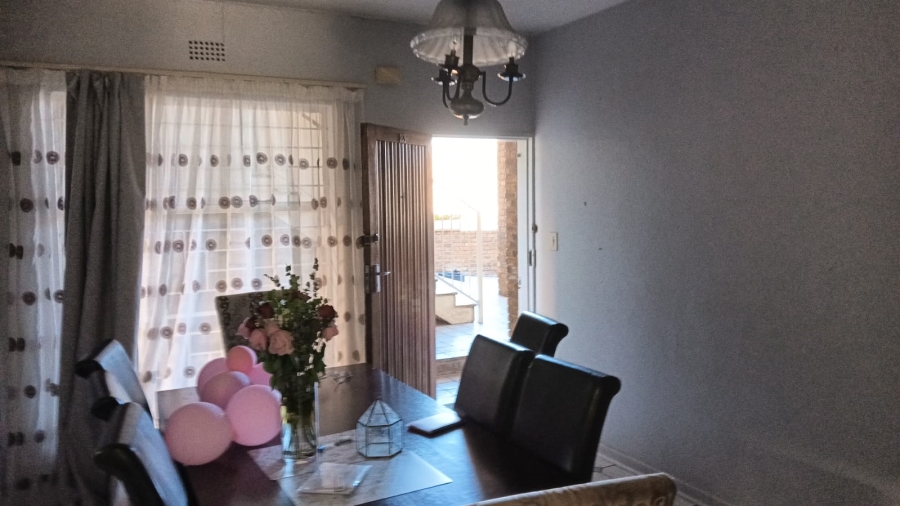 2 Bedroom Property for Sale in Edleen Gauteng