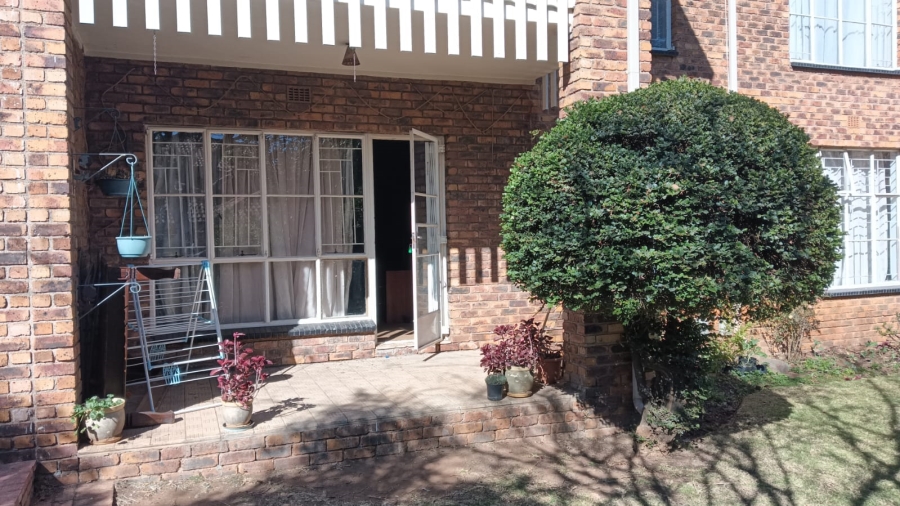 2 Bedroom Property for Sale in Edleen Gauteng