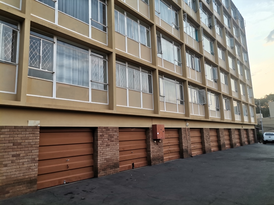 2 Bedroom Property for Sale in Sunnyside Gauteng