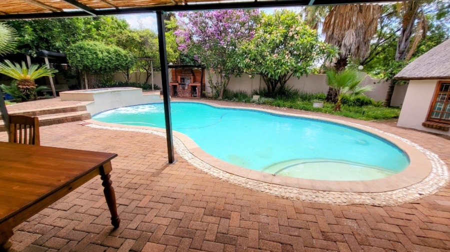 3 Bedroom Property for Sale in Sinoville Gauteng