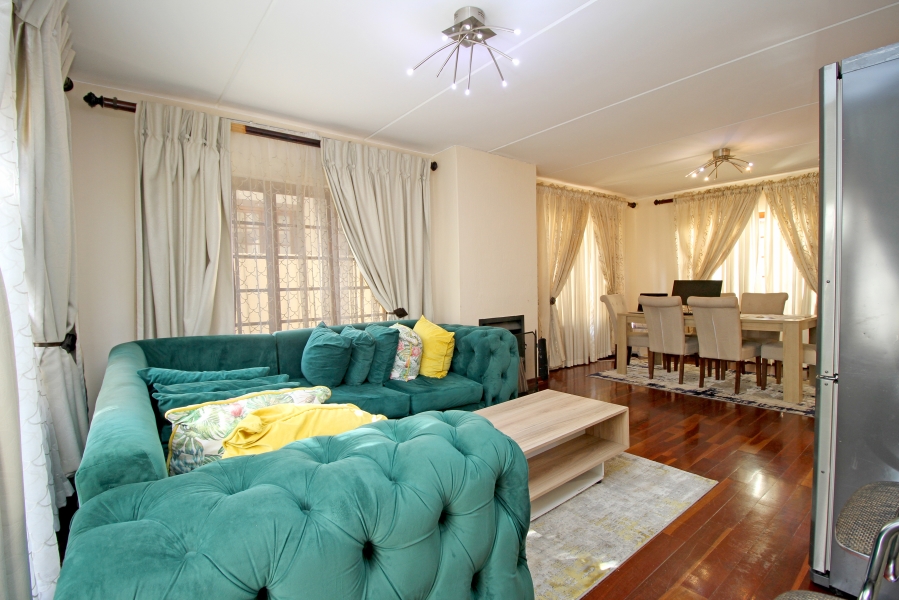 3 Bedroom Property for Sale in Noordwyk Gauteng