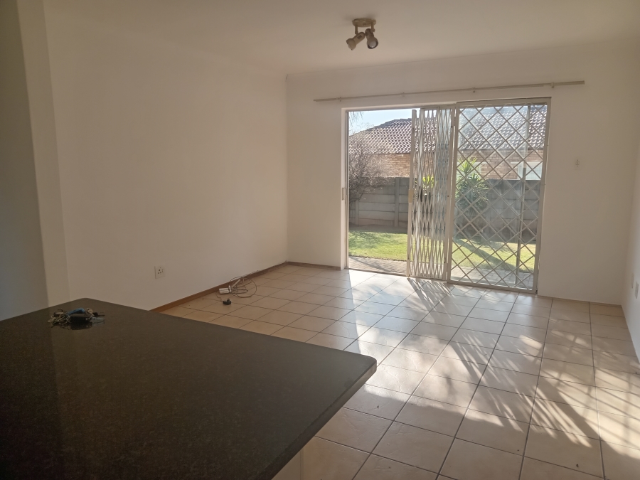 2 Bedroom Property for Sale in Radiokop Gauteng