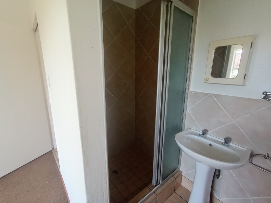 2 Bedroom Property for Sale in Radiokop Gauteng