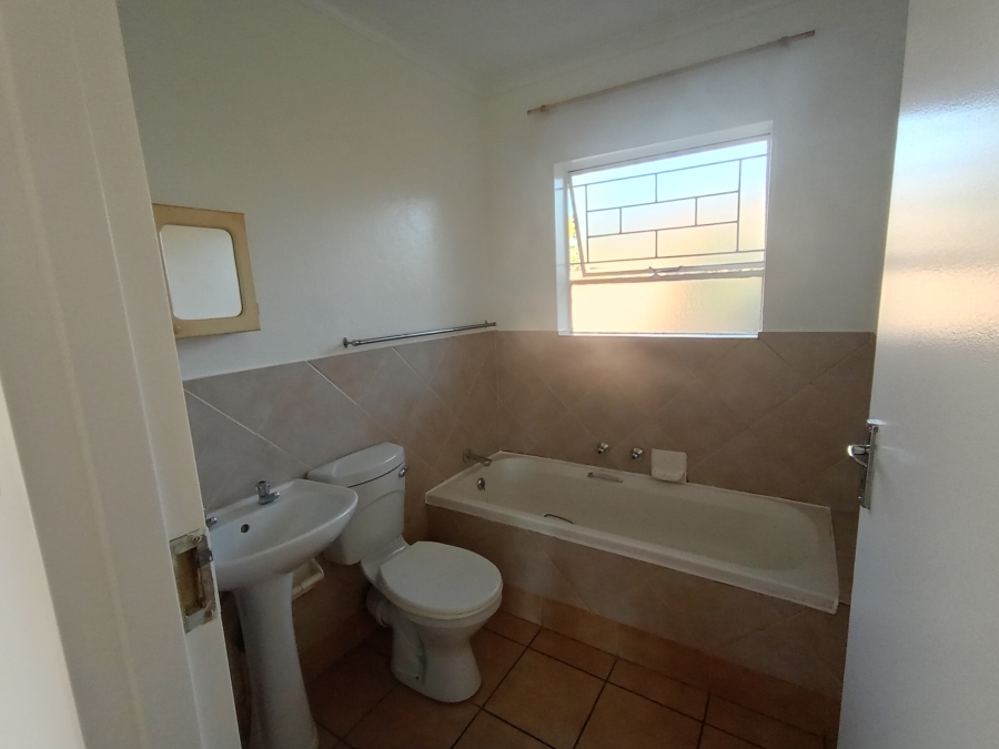 2 Bedroom Property for Sale in Radiokop Gauteng