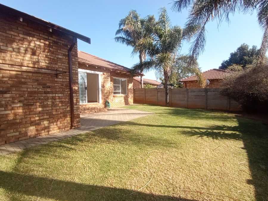 2 Bedroom Property for Sale in Radiokop Gauteng