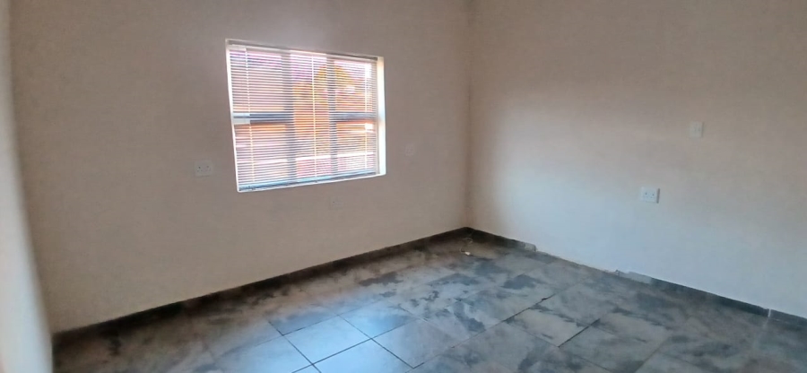 To Let commercial Property for Rent in Muldersdrift Gauteng