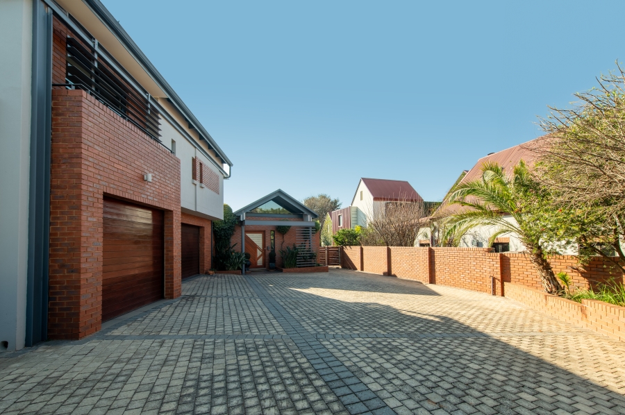 4 Bedroom Property for Sale in Southdowns Estate Gauteng