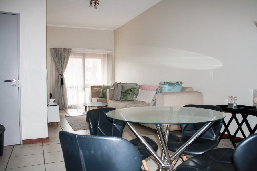 2 Bedroom Property for Sale in Lonehill Gauteng