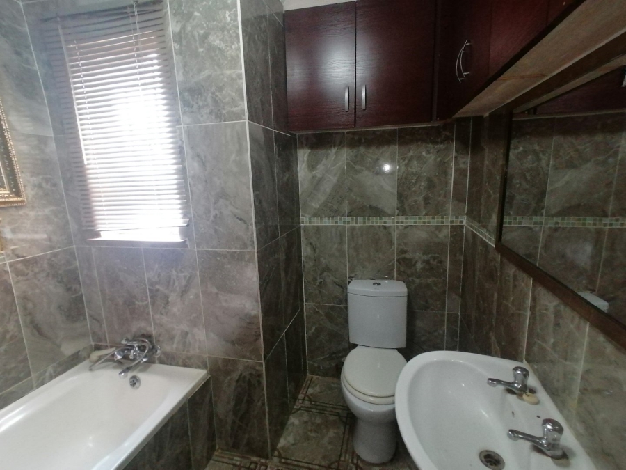 3 Bedroom Property for Sale in Soshanguve M Gauteng