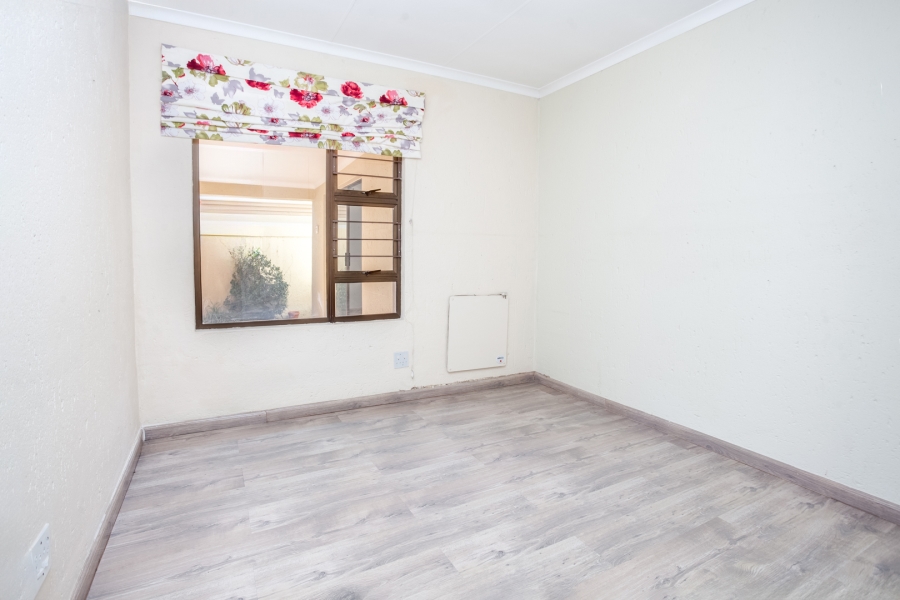 2 Bedroom Property for Sale in Bryanston Gauteng