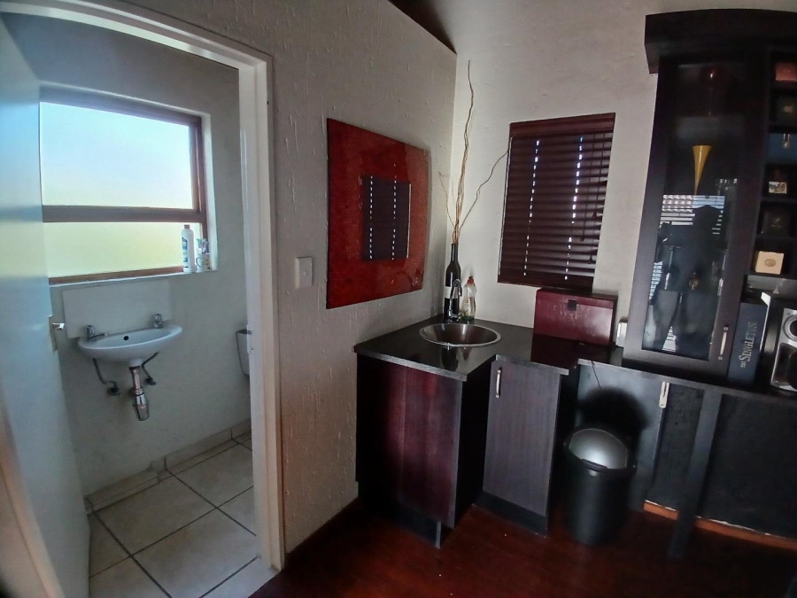 2 Bedroom Property for Sale in Paulshof Gauteng