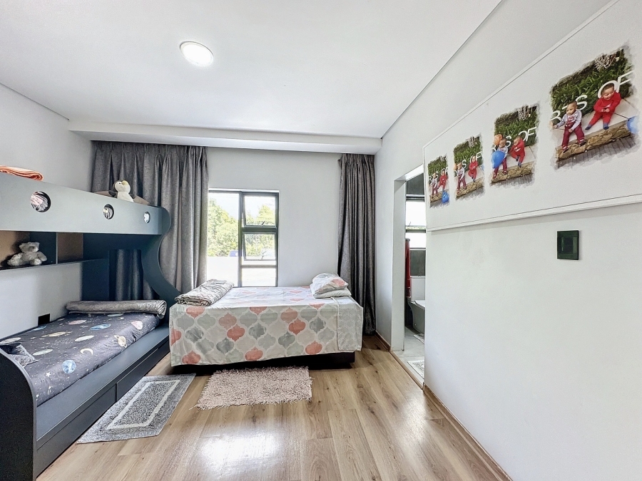 To Let 4 Bedroom Property for Rent in Lynnwood Glen Gauteng