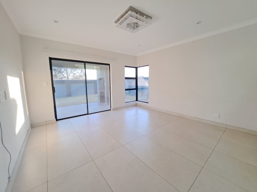 To Let 3 Bedroom Property for Rent in Helderwyk Gauteng