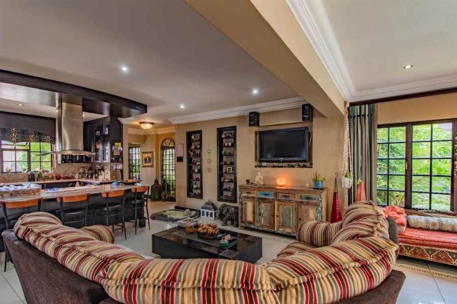 5 Bedroom Property for Sale in Van Riebeeck Park Gauteng