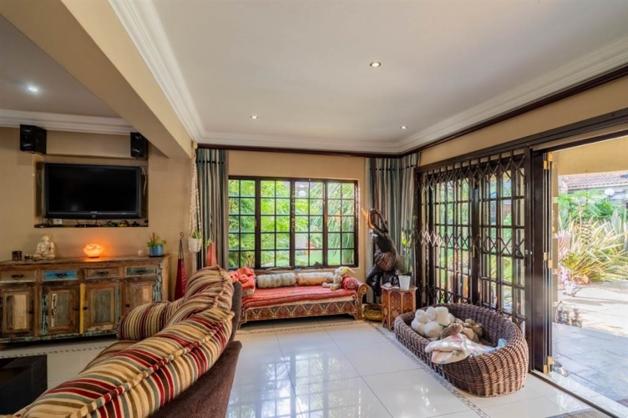 5 Bedroom Property for Sale in Van Riebeeck Park Gauteng