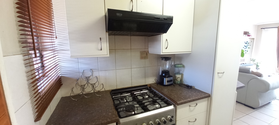 To Let 2 Bedroom Property for Rent in Willowbrook Gauteng