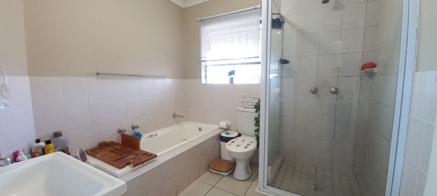 To Let 2 Bedroom Property for Rent in Willowbrook Gauteng