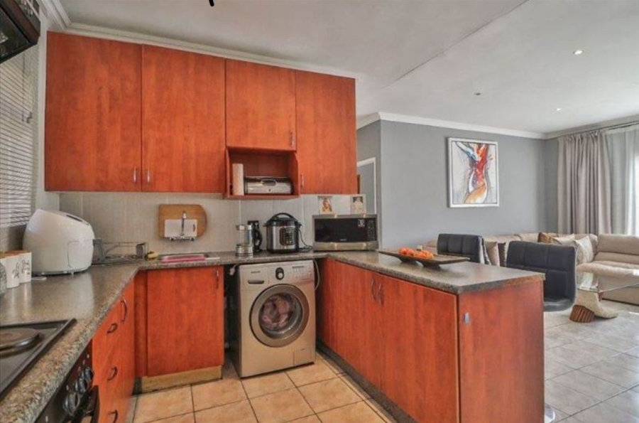 2 Bedroom Property for Sale in Norkem Park Gauteng