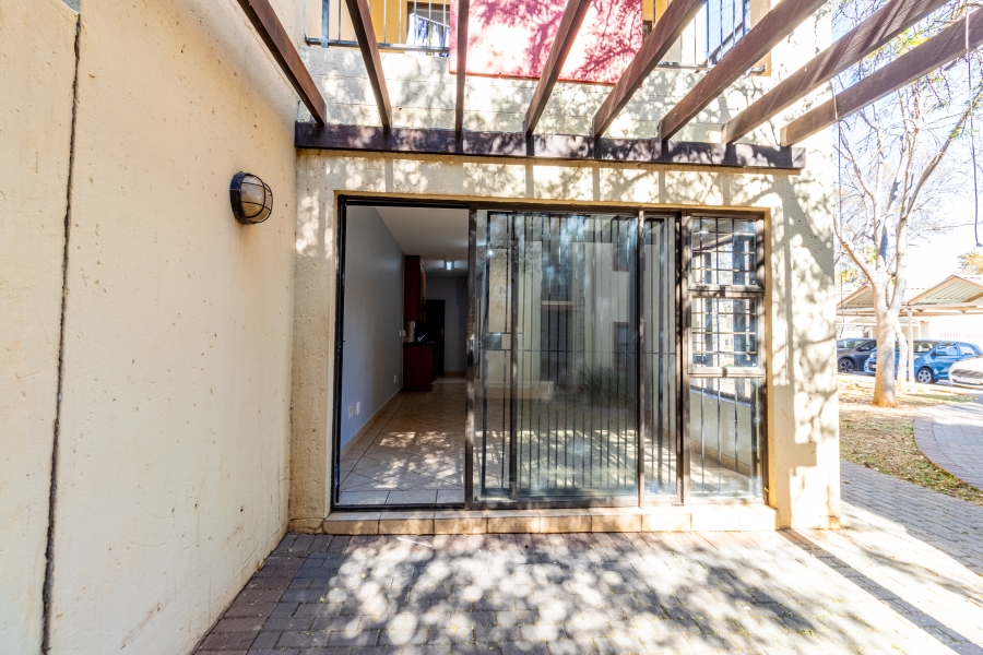 1 Bedroom Property for Sale in Oukraal Estate Gauteng