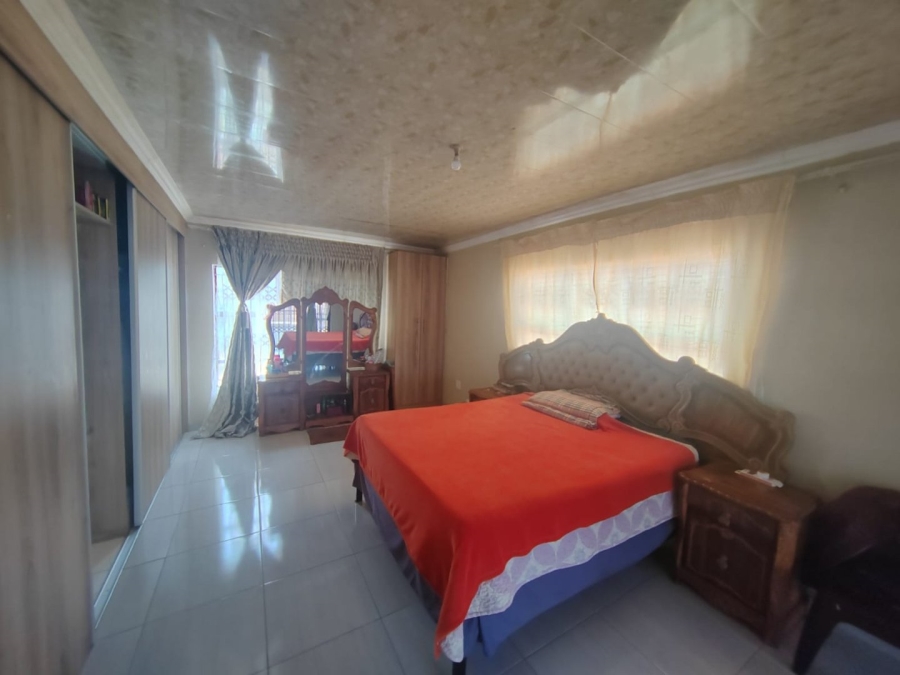 5 Bedroom Property for Sale in Soshanguve S Gauteng