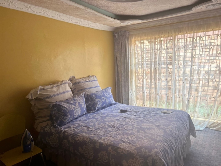 4 Bedroom Property for Sale in Soshanguve DD Gauteng